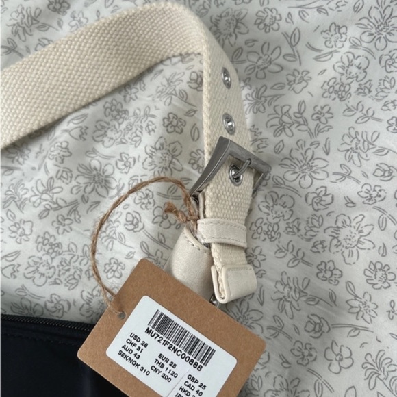 Brandy Melville Shoulder Bag - Picture 2 of 4